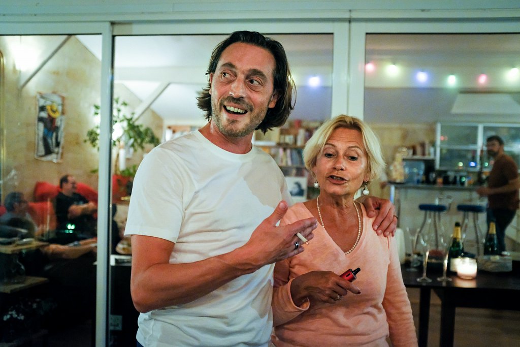 22010089dp154.jpg